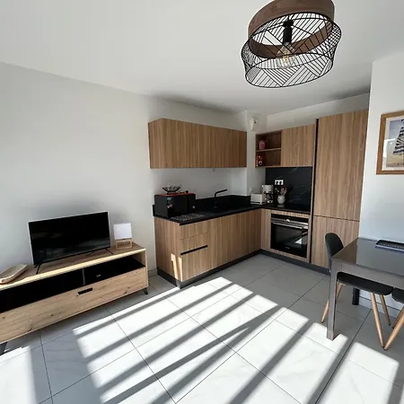 Moderne 40m², Climatisation, Parking, Proche - Fr-1-837-24